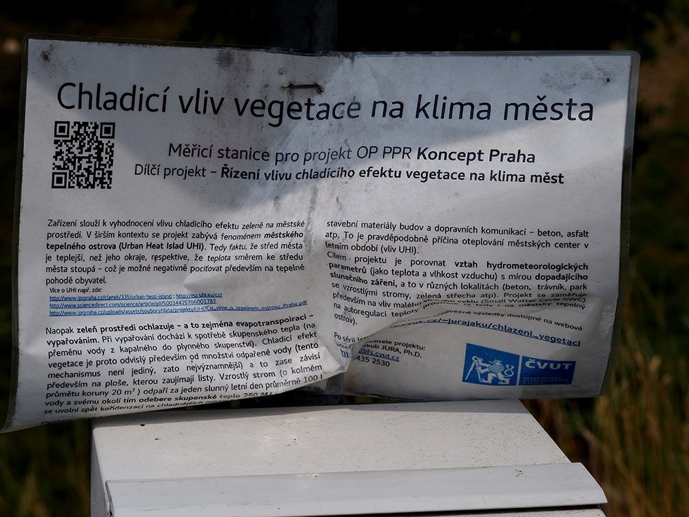 /Cedulka s popisem měřícího sytému.
